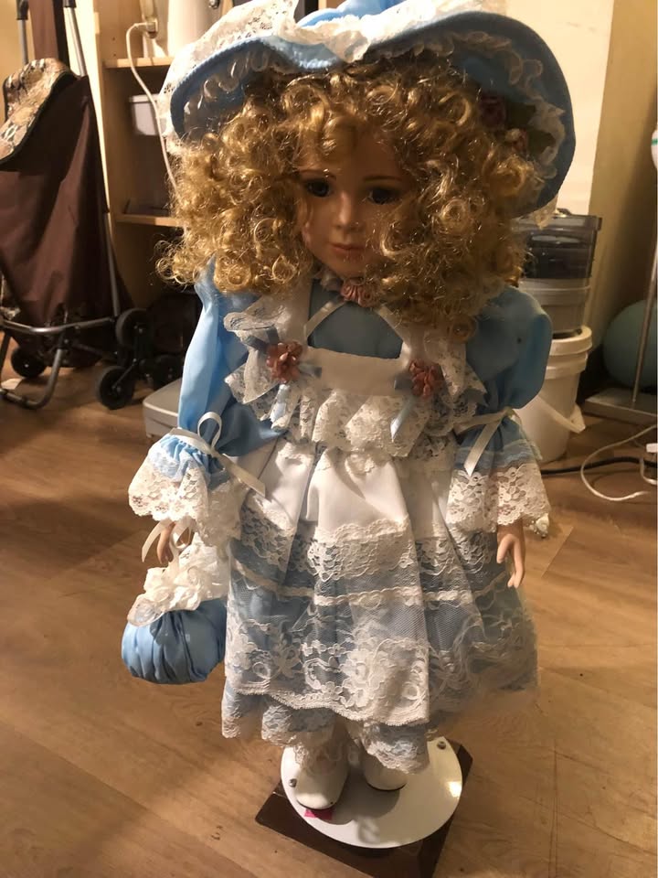 Doll - photo 2