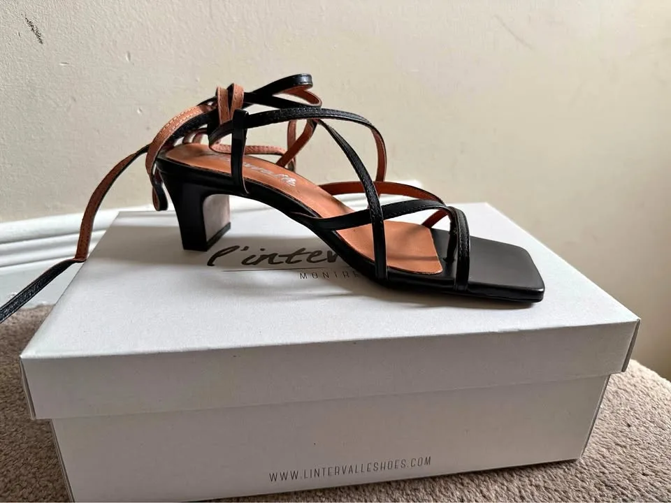 L’intervalle Sandals thumbnail