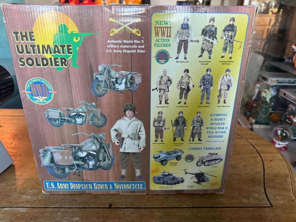 21st Century Toys U.S. Army Dispatch Rider & Motorcycle - photo 3