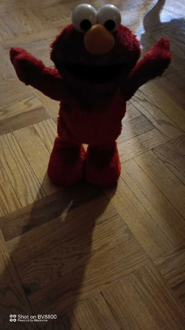 Elmo Interactive Toy - photo 2