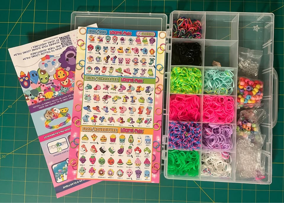 Rainbow Loom Mega Bundle – Loom + 3 Organizers w/ Bands - photo 5