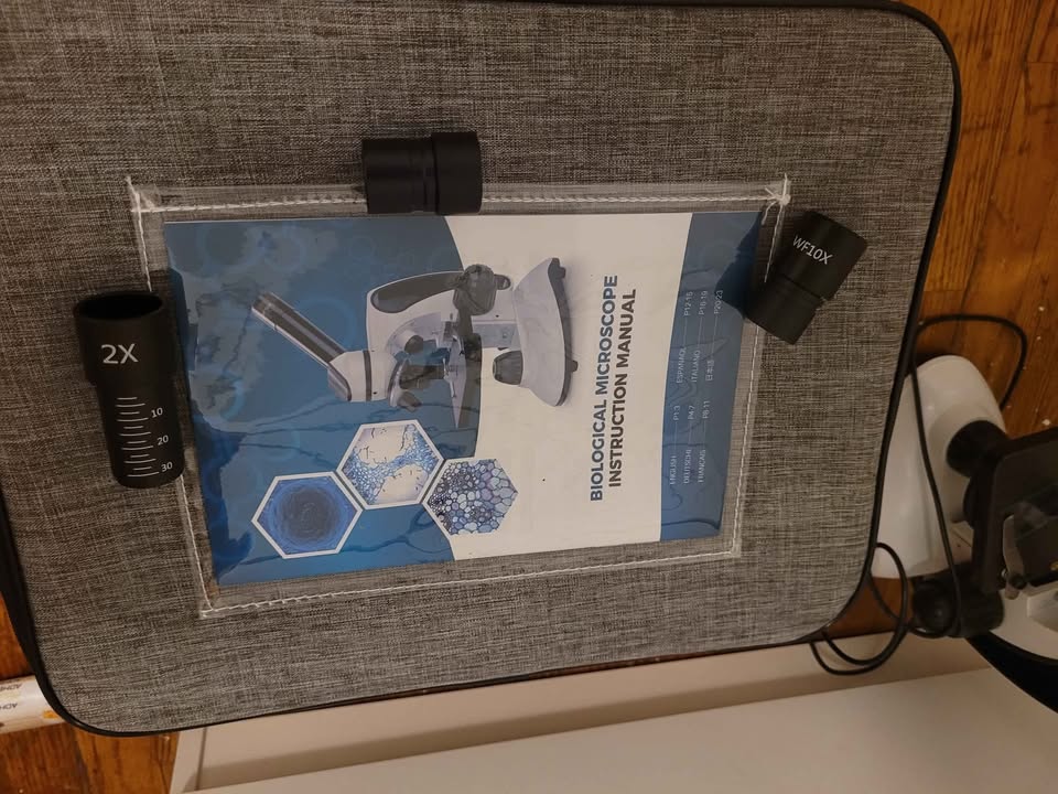 Microscope with carrying case and cellphone attachment - photo 3
