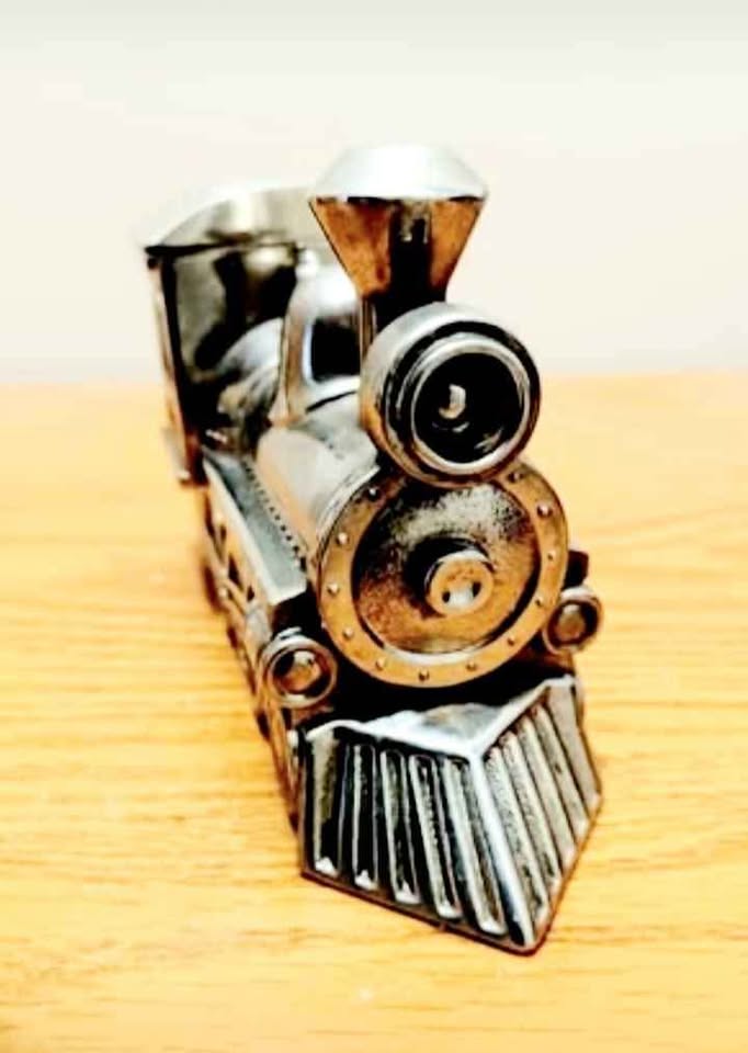 Vtg. Elegance S. P. Zinc Locomotive Figurine - photo 3