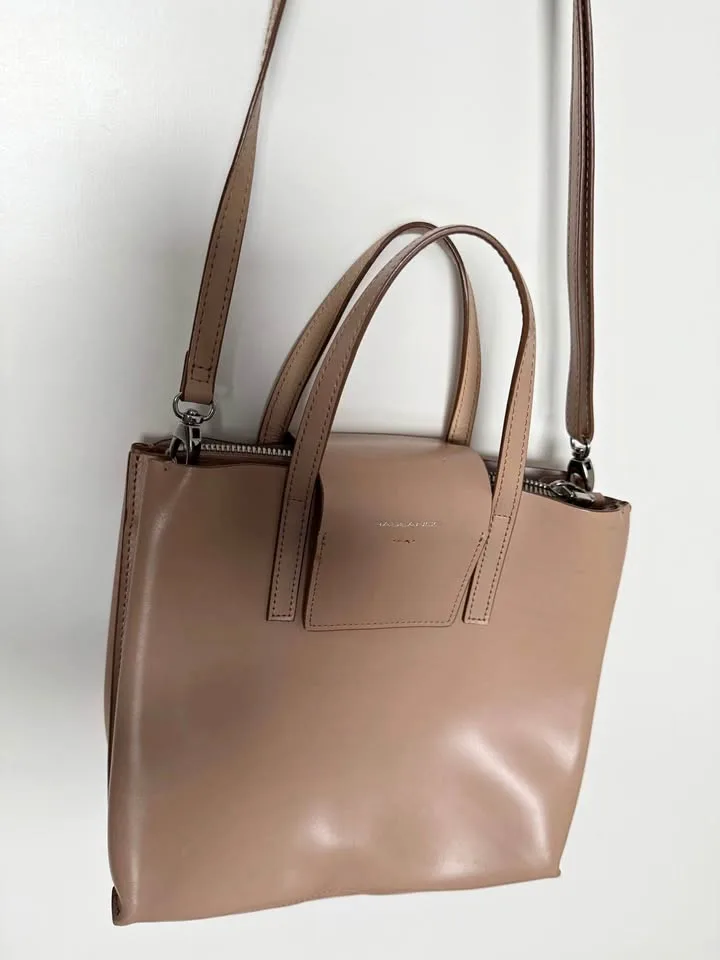 Rabeanco Hobo-style handbag, blush pink thumbnail