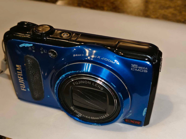 Fujifilm FinePix F500EXR 15x Zoom - photo 4