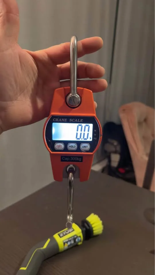 300kg/600lb Digital LCD Hanging Scale image indicator(3)