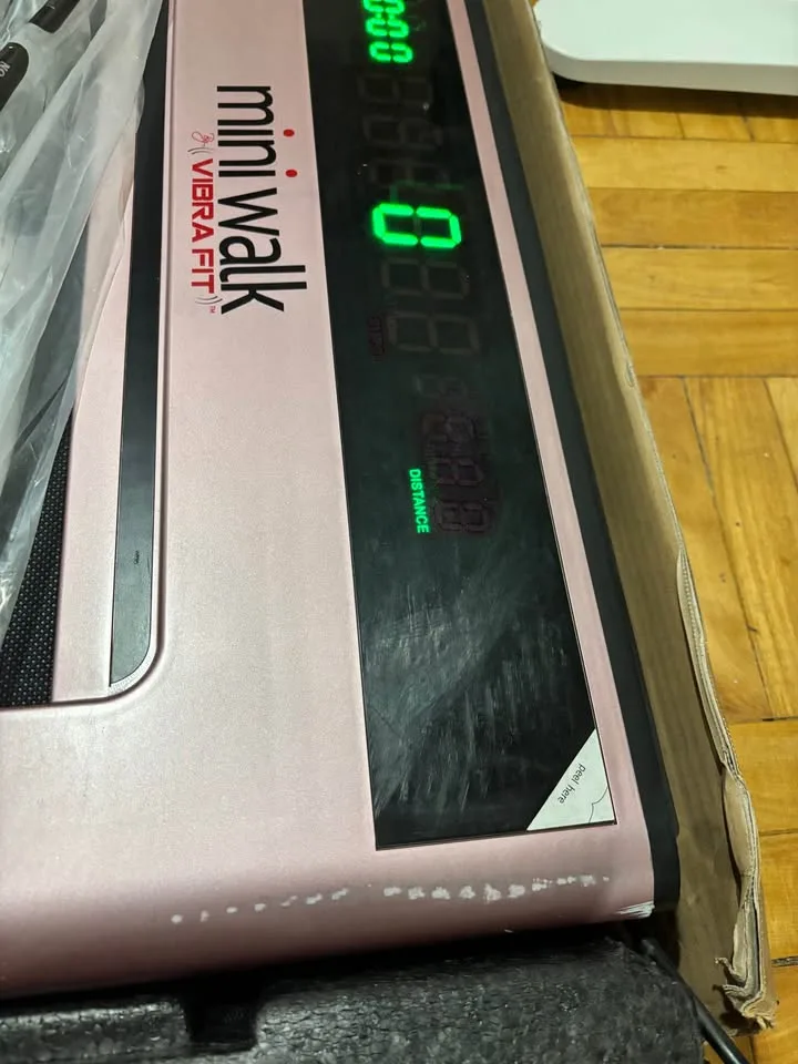 VibraFit Mini Walk Treadmill w Hand Rail - Pink image indicator(3)