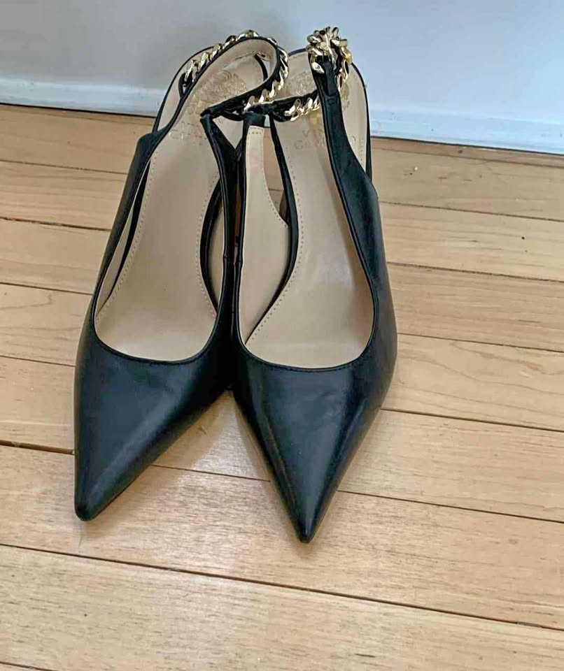 Womens Vince Camuto heels Size 10