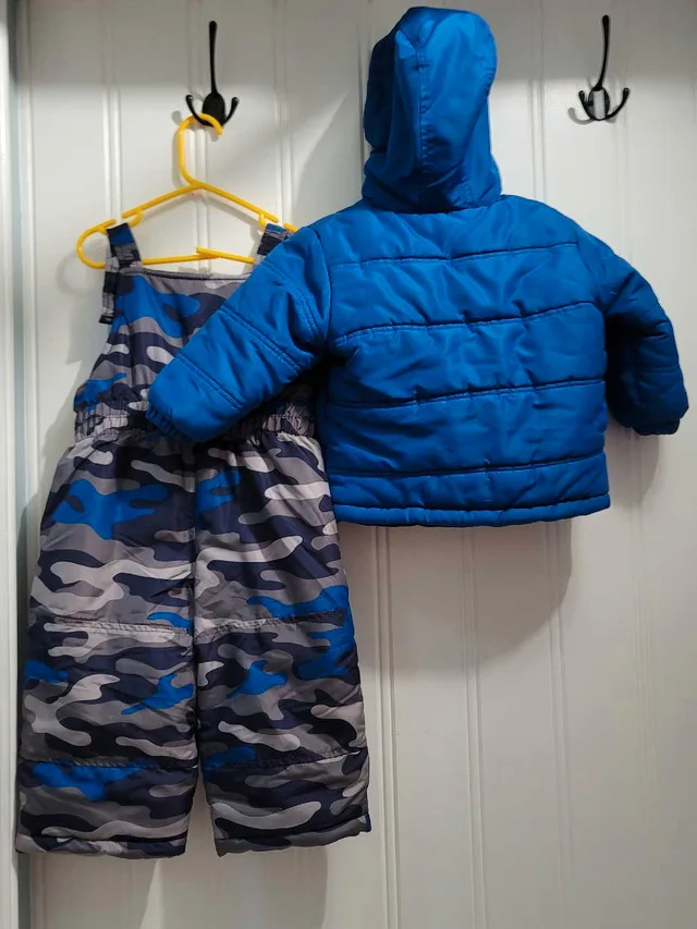 Carters Snow suit image indicator(2)