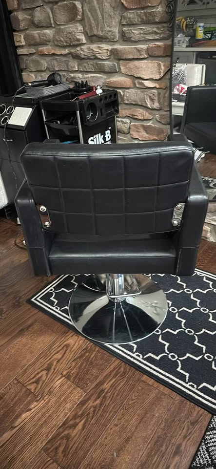 Leather chair - photo 3