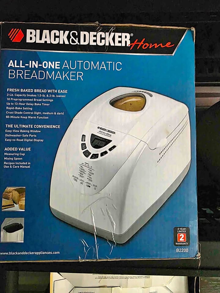 Bread maker $ 40 Pick up Markham &Eglinton