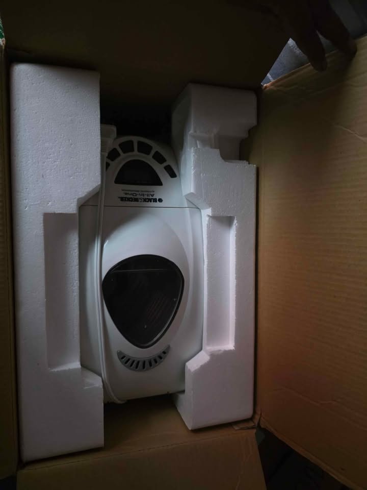 Bread maker $ 40 Pick up Markham &Eglinton - photo 2