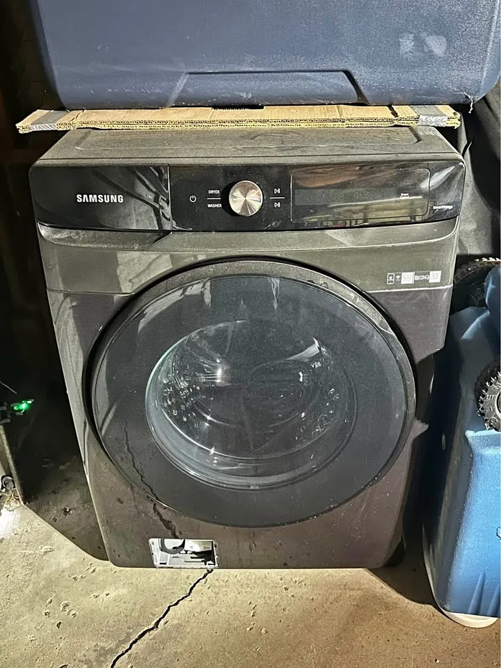 Broken frontloader Samsung washer/dryer