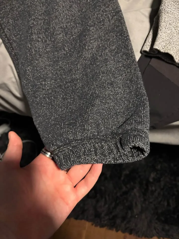 Roots Pants image indicator(2)