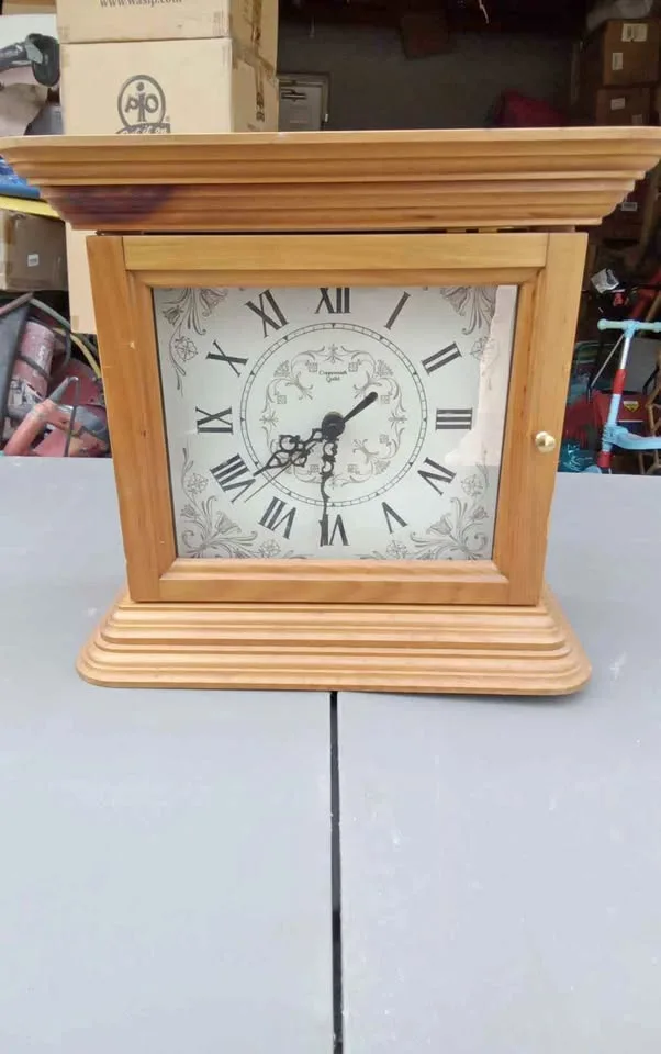 Vintage Coppercraft Guild mental clock