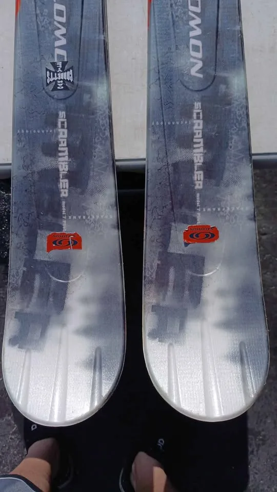 Salomon Scrambler 7 Pilot Skis + S710 Bindings image indicator(2)