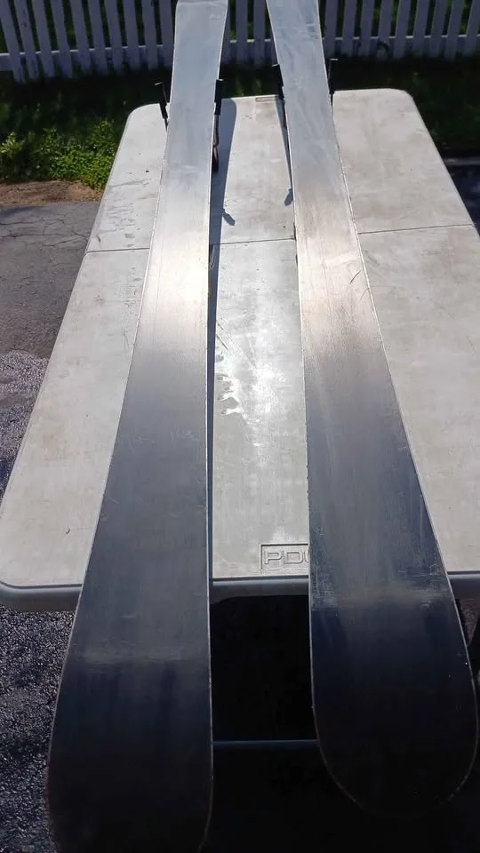 Salomon Scrambler 7 Pilot Skis + S710 Bindings image indicator(7)