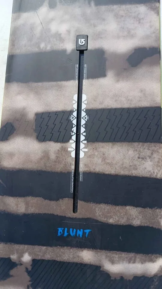 BURTON BLUNT 157 FLYING SNOWBOARD image indicator(3)