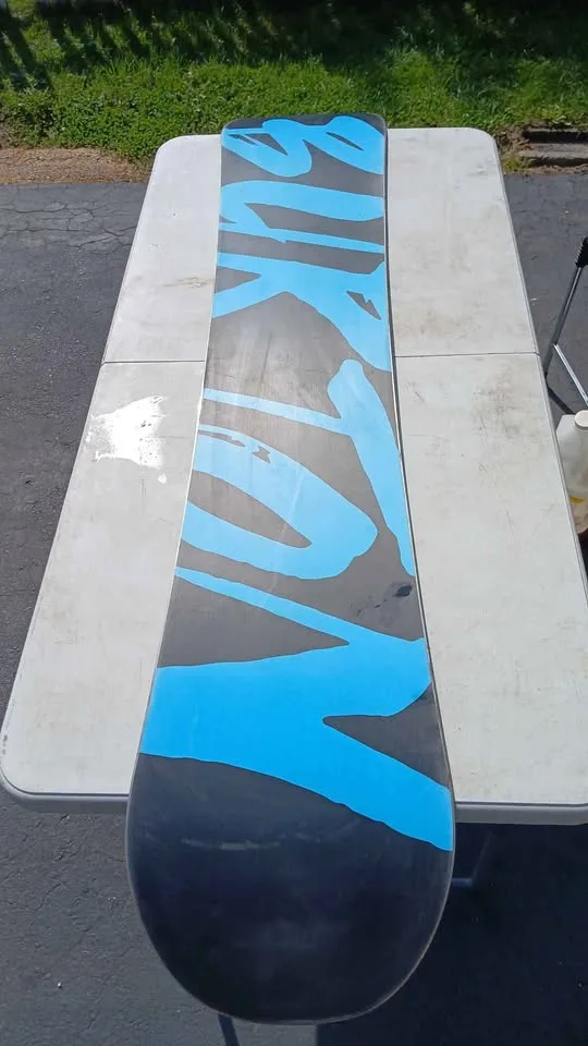 BURTON BLUNT 157 FLYING SNOWBOARD image indicator(5)