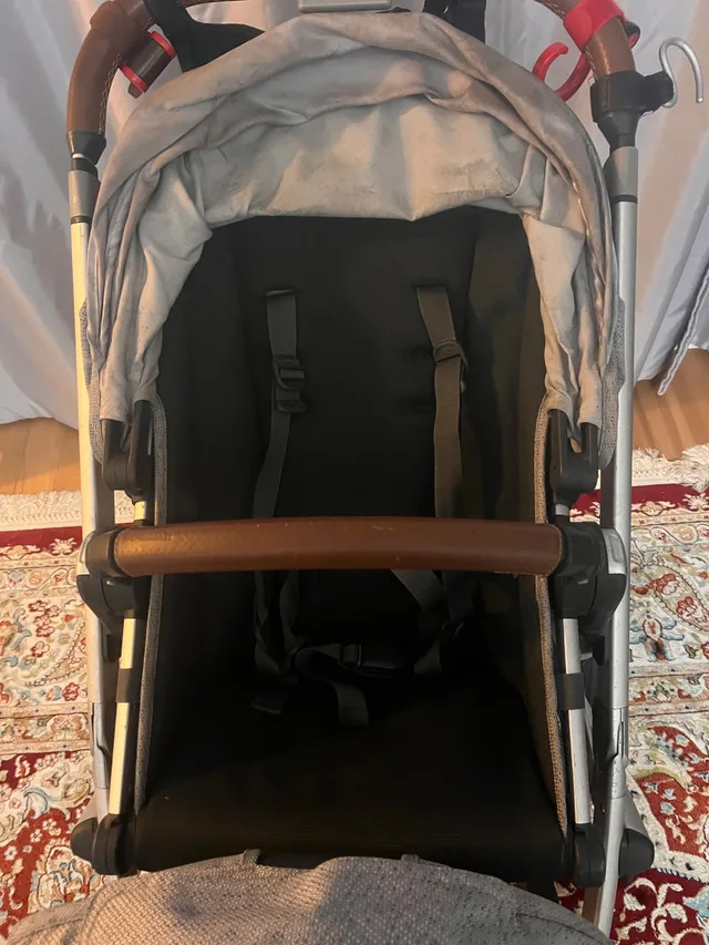 UPPAbaby Vista V2 Double Stroller and Bassinet image indicator(5)