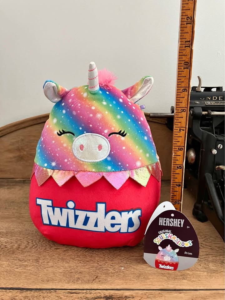 Squishmallows Hershey 8" Prim the Twizzlers Unicorn