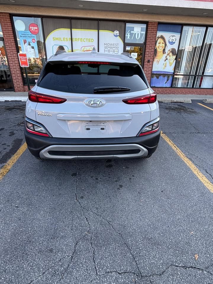 2022 Hyundai Kona SEL - photo 5