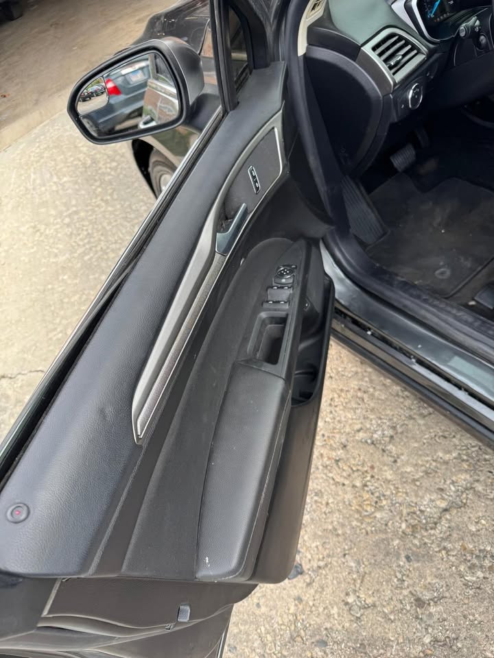 2019 Ford Fusion Hybrid SE - photo 2