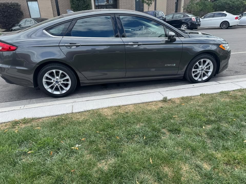 2019 Ford Fusion Hybrid SE - photo 5