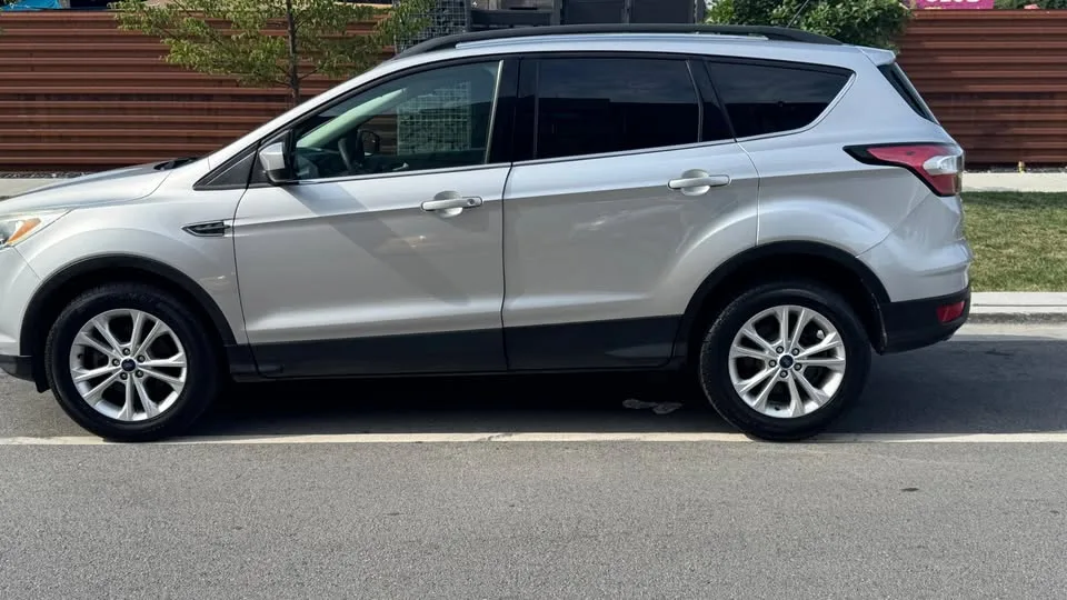 2018 Ford Escape Se image indicator(6)