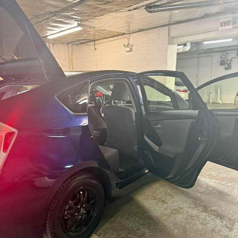 2013 Toyota prius two