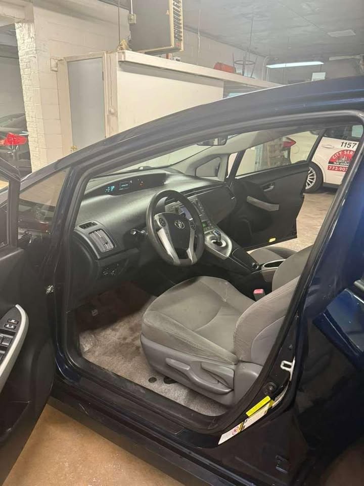 2013 Toyota prius two - photo 4