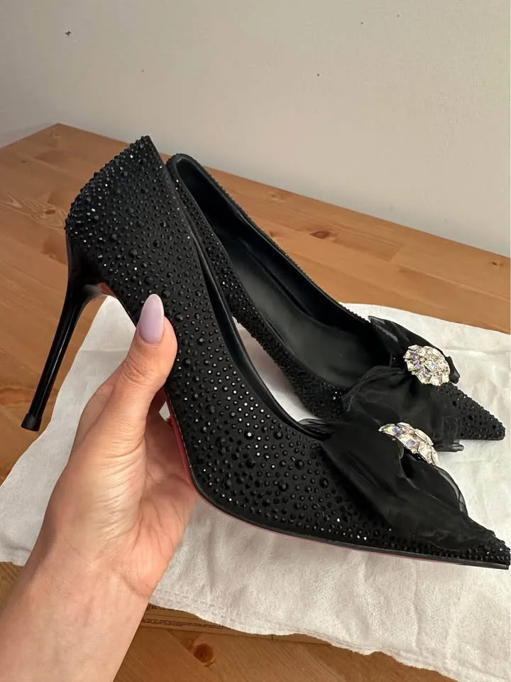 Red bottoms Black Rhinestone Bow Heels image indicator(3)