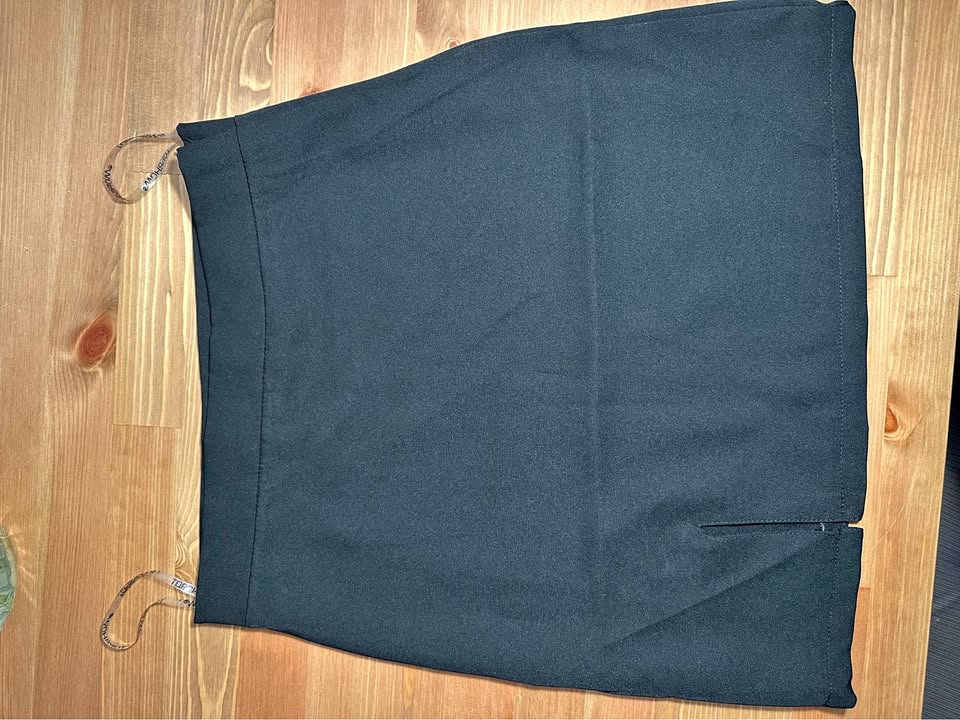 Black mini skirt