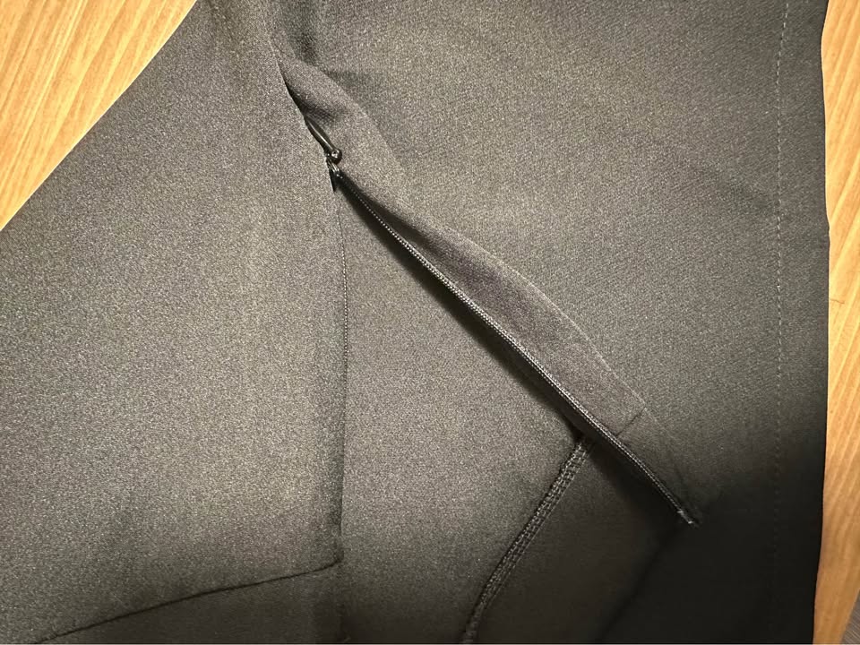 Black mini skirt - photo 3