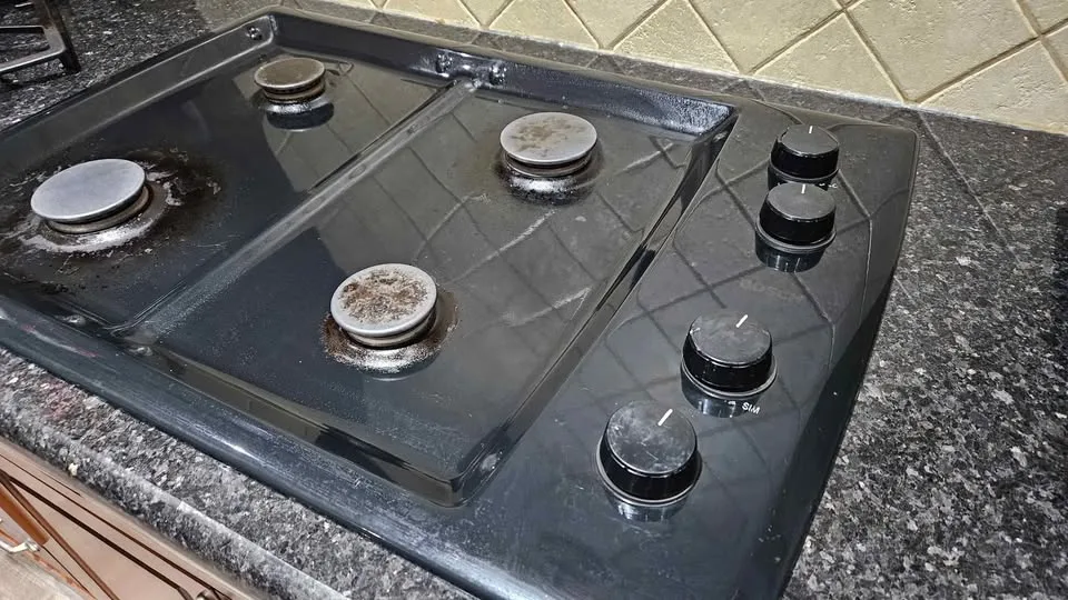 Gas cooktop, black image indicator(4)