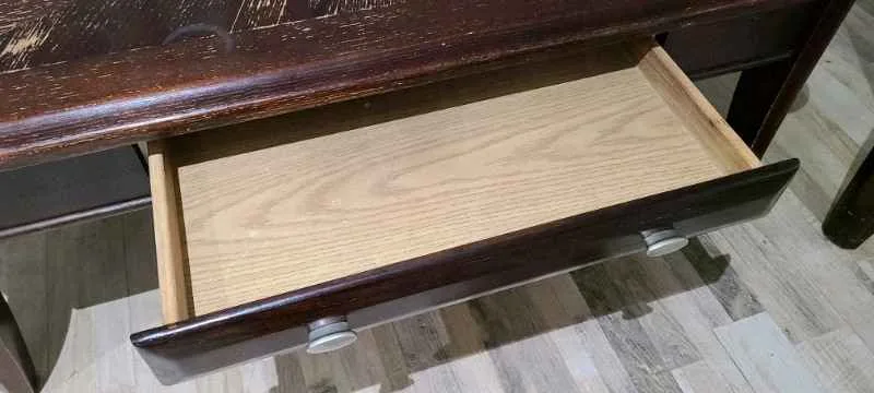 Solid wood, beautiful coffee table plus 2 end tables image indicator(2)