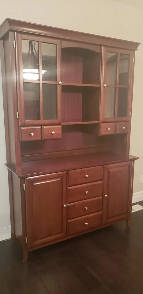Buffet, hutch and table with leaf image indicator(4)
