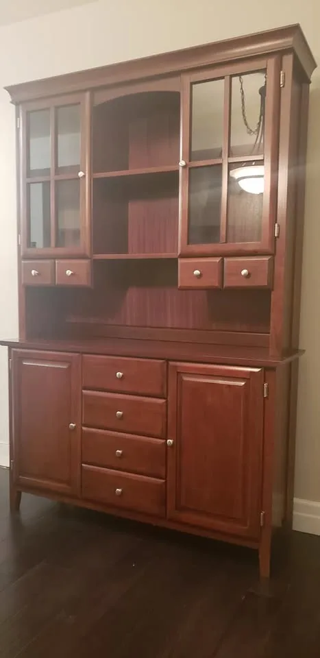 Buffet, hutch and table with leaf image indicator(7)