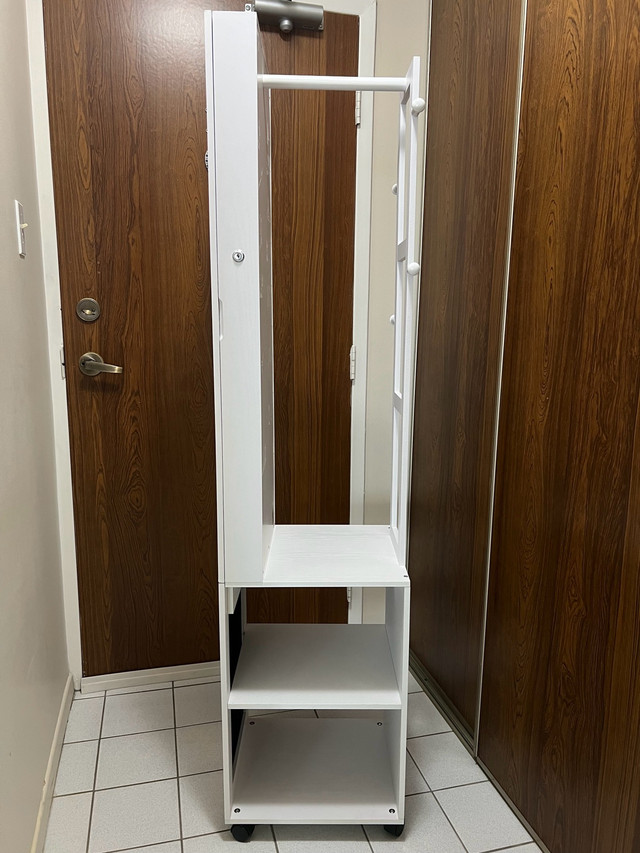 Mirror jewelry/makeup cabinet with lock - photo 3