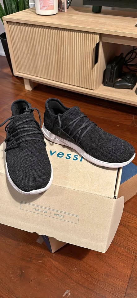 BNIB Mens Vessi Cityscape Shoes Size 7