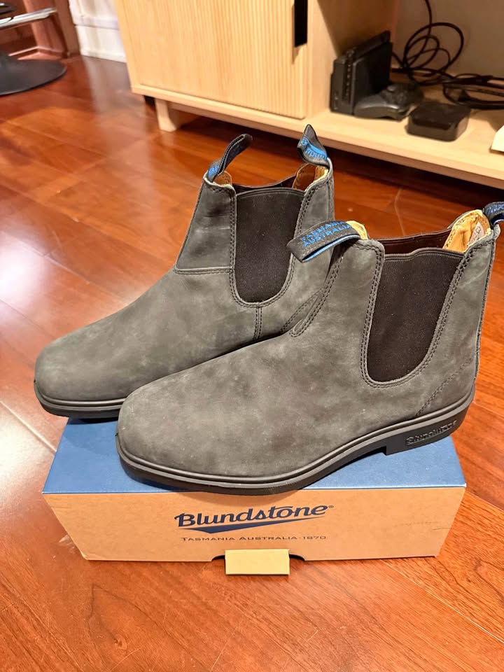 Brand New Blundstone Winter Thermal Rustic Black Boots (Size 9)