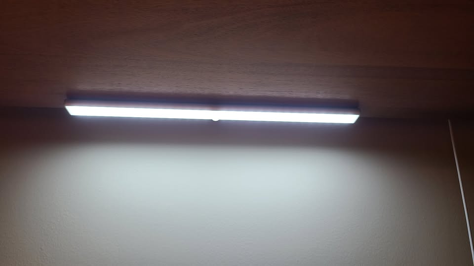 Motion Sensor Rechargeable Magnetic LED Light Bar - photo 4