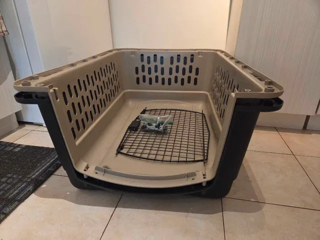 Large Petmate Pet Kennel image indicator(5)
