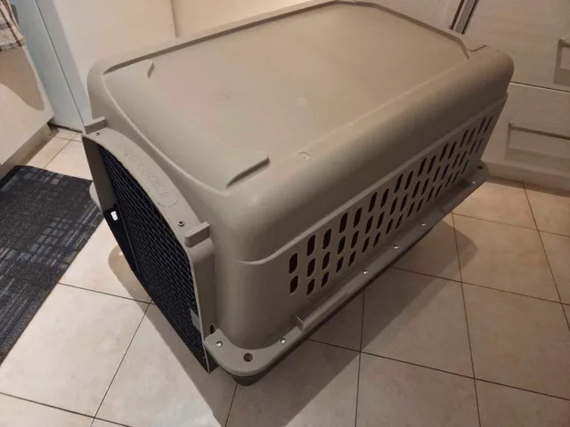 Large Petmate Pet Kennel image indicator(7)