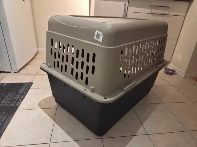 Large Petmate Pet Kennel image indicator(8)