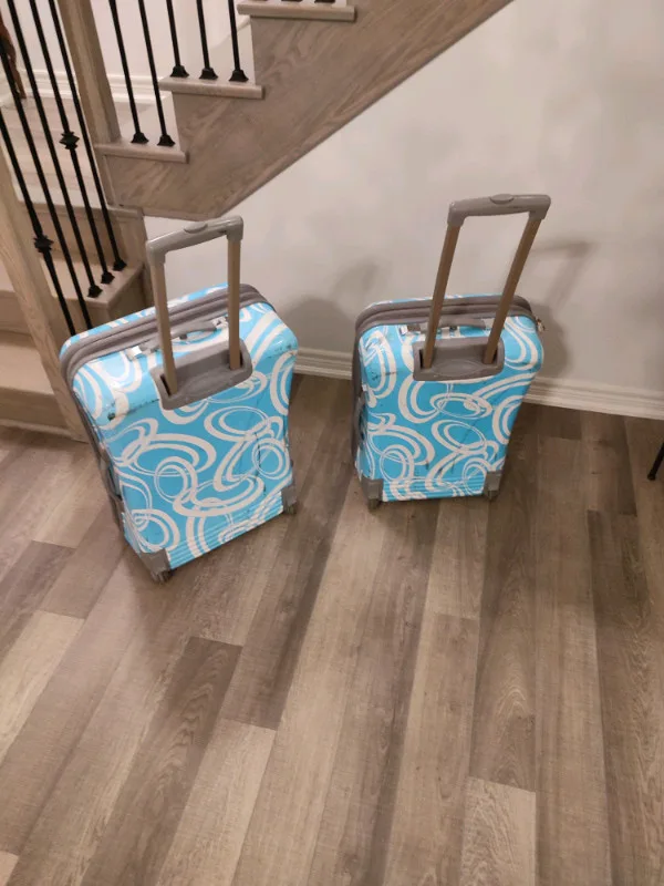 IT Hard Shell Suitcases image indicator(2)