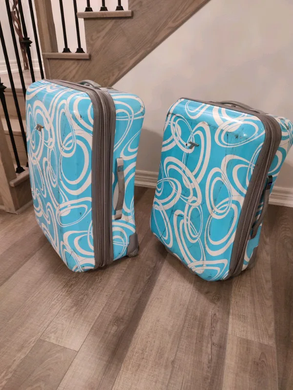 IT Hard Shell Suitcases image indicator(6)