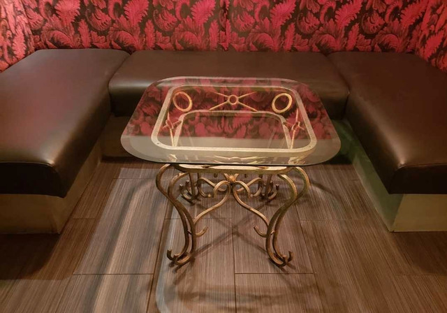 Glass Table - photo 2
