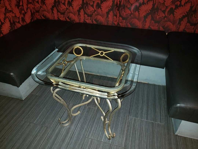 Glass Table - photo 3