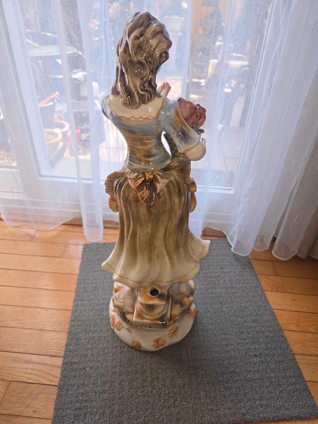 Italian Capodimonte Figurine - photo 2